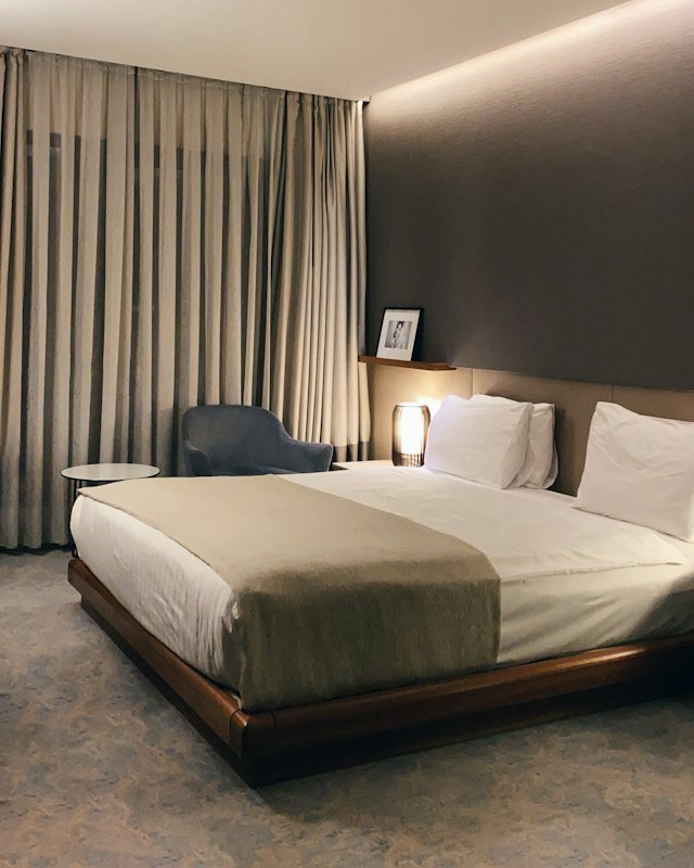 taraz-p-hotel طقم مفرش فندقي قطن 400 غرزة أبيض — مزدوج - الصورة 1